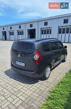 Мінівен Renault Lodgy 2015 в Дніпрі