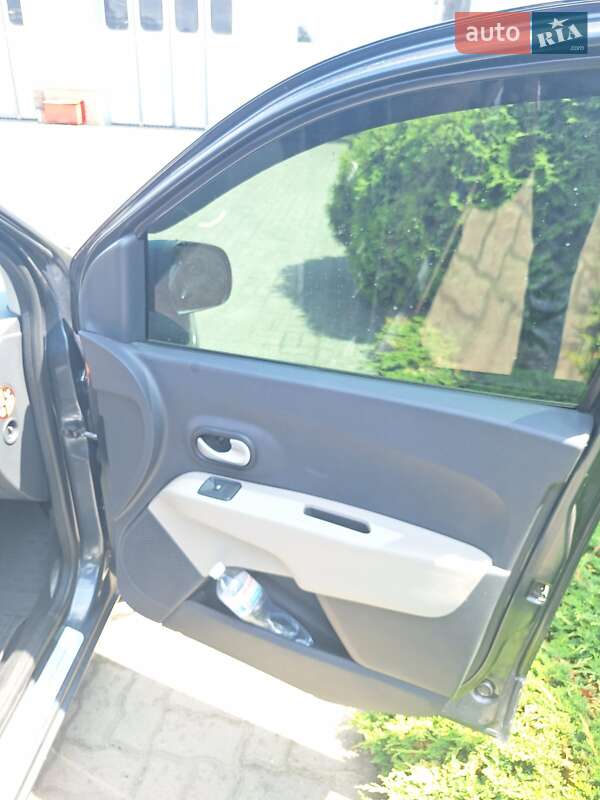 Мінівен Renault Lodgy 2015 в Дніпрі