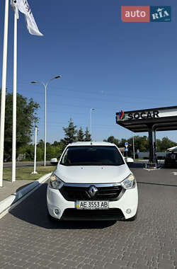 Минивэн Renault Lodgy 2016 в 