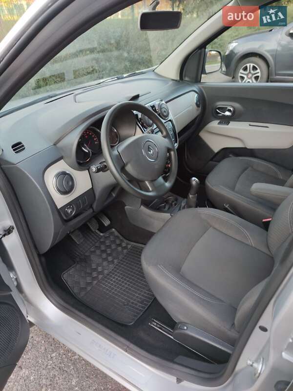 Минивэн Renault Lodgy 2016 в Александрие фото 17 Минивэн Renault Lodgy 2016 в Александрие