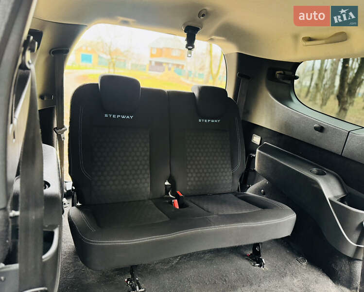 Минивэн Renault Lodgy 2018 в Ромнах фото 14 Минивэн Renault Lodgy 2018 в Ромнах