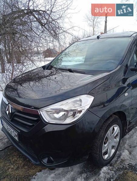 Минивэн Renault Lodgy 2014 в Згуровке