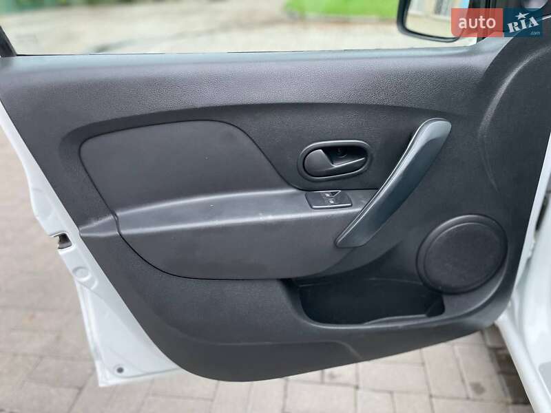 Універсал Renault Logan MCV 2015 в Вінниці фото 25 Універсал Renault Logan MCV 2015 в Вінниці