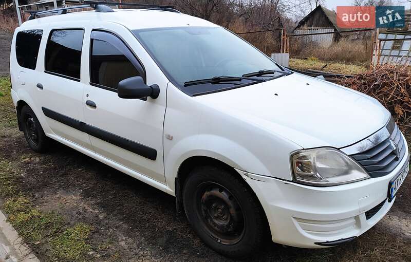 Renault Logan MCV 2011