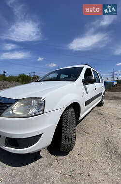 Универсал Renault Logan MCV 2012 в 