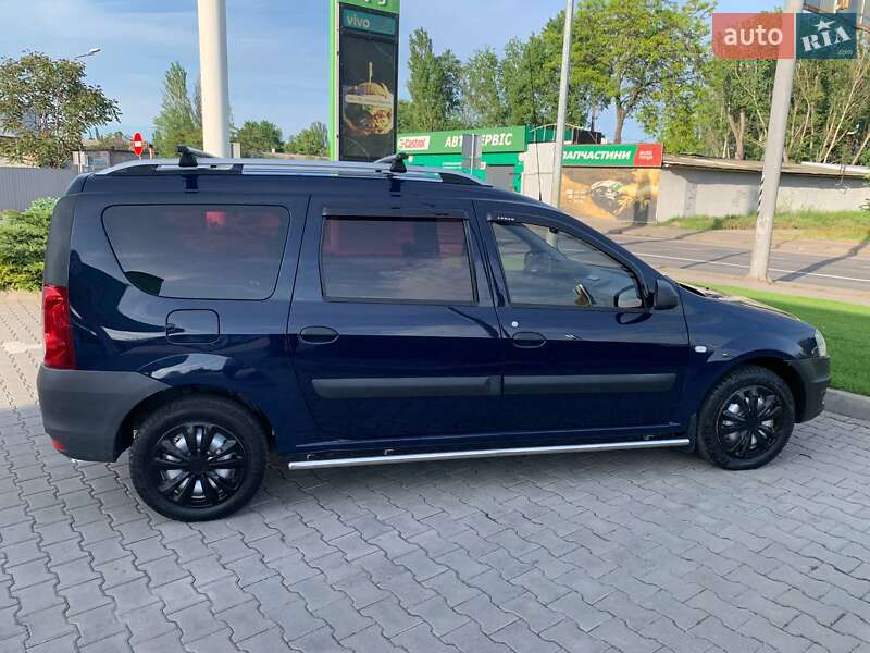 Универсал Renault Logan MCV 2010 в 
