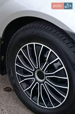 Универсал Renault Logan MCV 2012 в 