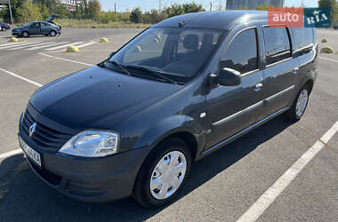 Универсал Renault Logan MCV 2010 в Киеве