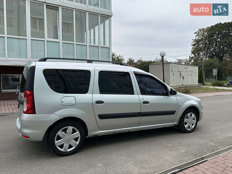 Универсал Renault Logan MCV 2010 в Каменец-Подольском