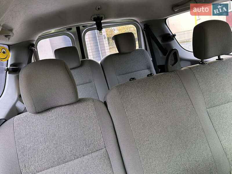 Універсал Renault Logan MCV 2010 в Кам'янець-Подільському