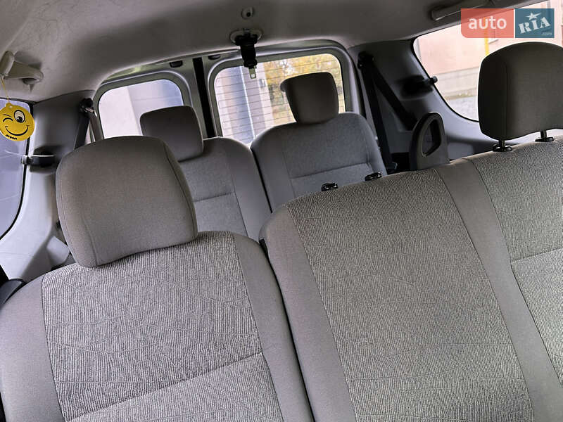 Універсал Renault Logan MCV 2010 в Кам'янець-Подільському