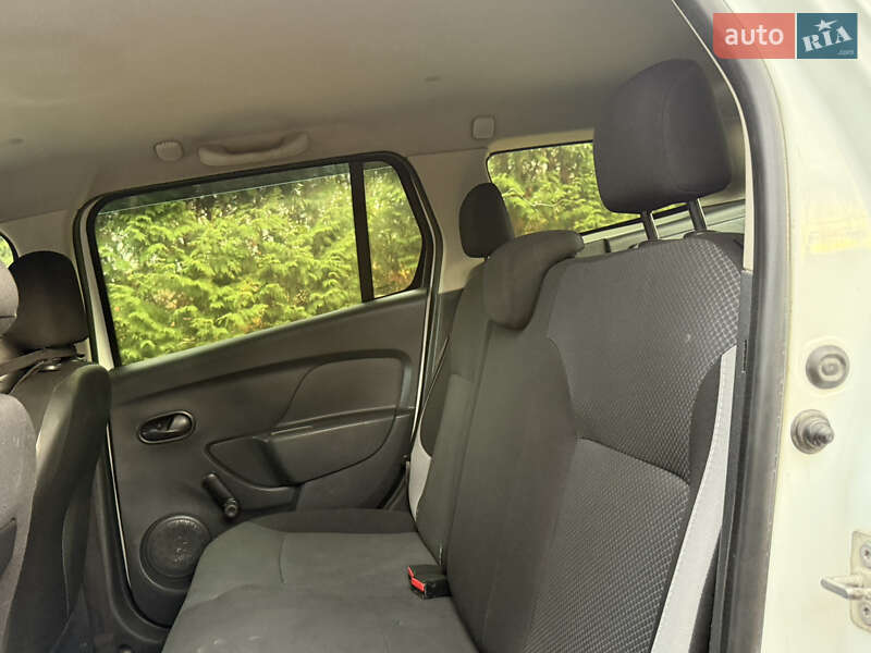 Універсал Renault Logan MCV 2016 в Рівному фото 19 Універсал Renault Logan MCV 2016 в Рівному