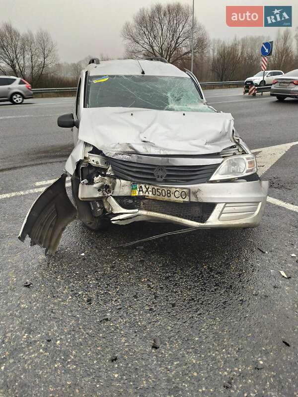 Универсал Renault Logan MCV 2011 в Киеве