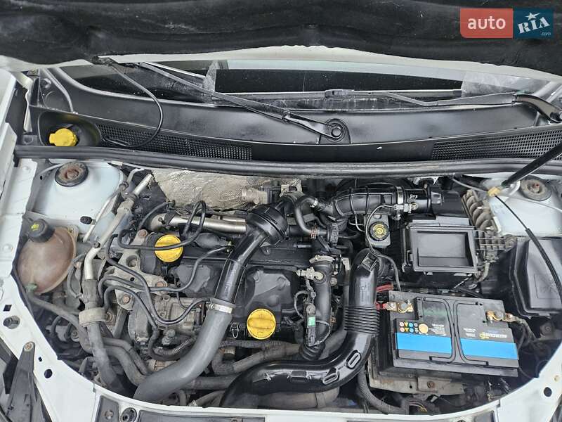 Універсал Renault Logan MCV 2015 в Вінниці