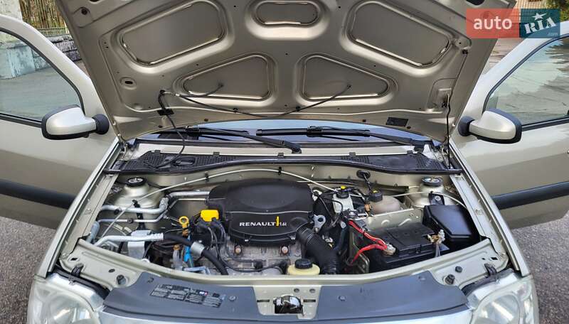 Універсал Renault Logan MCV 2010 в Жовтих Водах