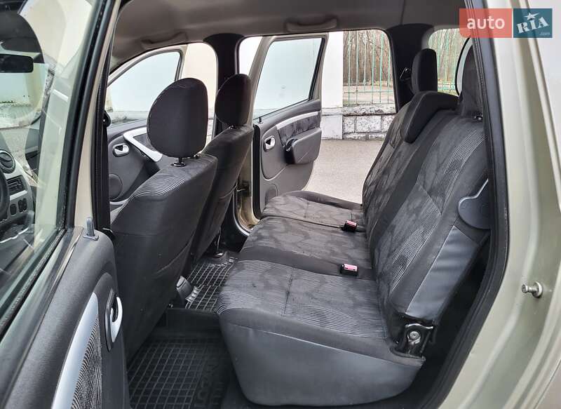 Універсал Renault Logan MCV 2010 в Жовтих Водах