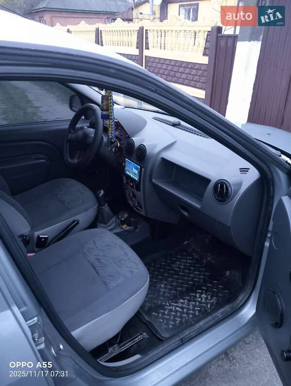 Универсал Renault Logan MCV 2010 в Полтаве фото 3 Универсал Renault Logan MCV 2010 в Полтаве