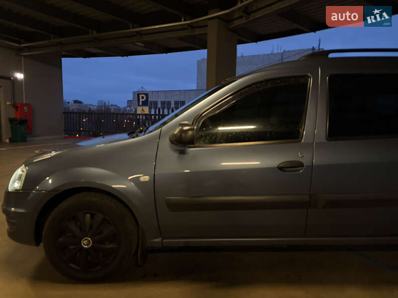 Универсал Renault Logan MCV 2010 в Харькове