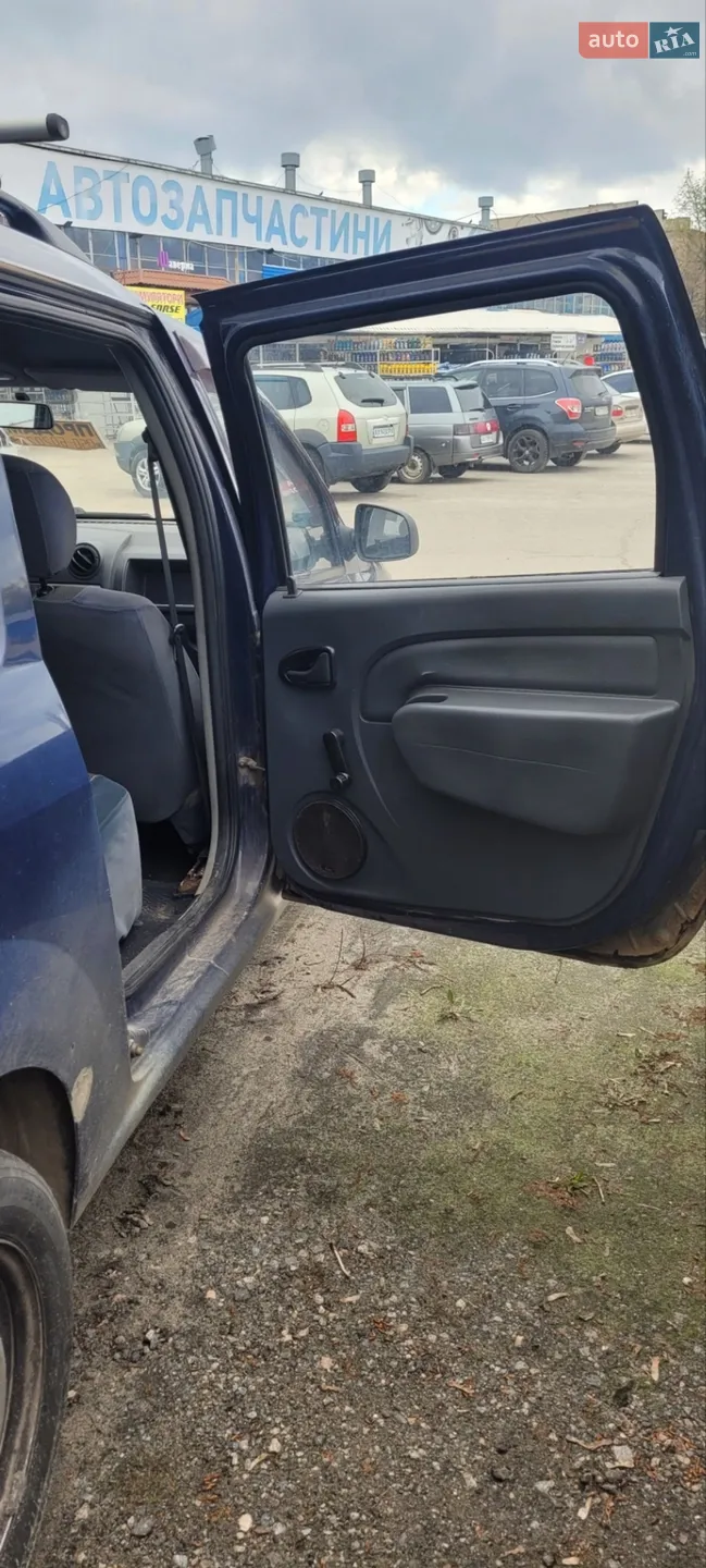 2010 Renault Logan - мініатюра 7
