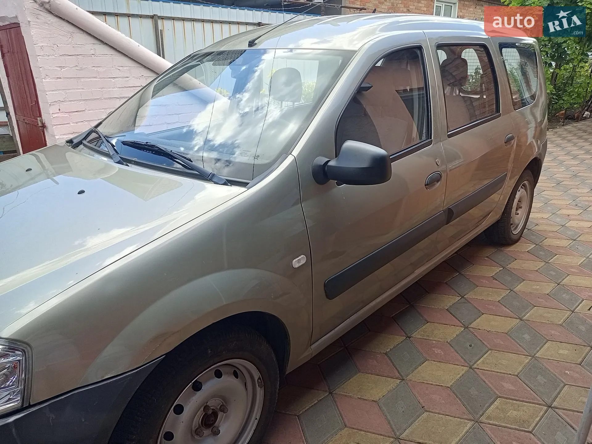 2011 Renault Logan - мініатюра 5