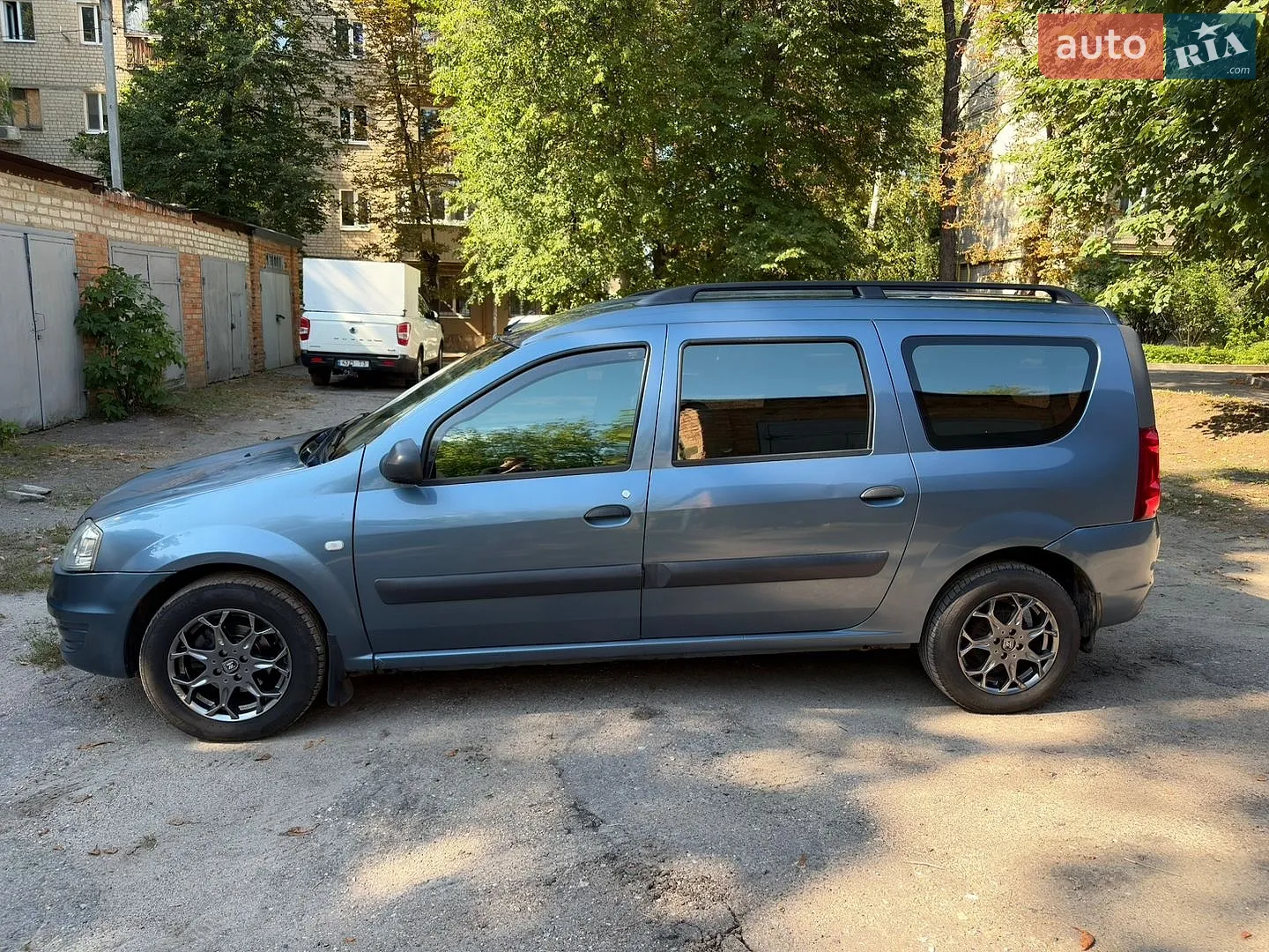 2010 Renault Logan - мініатюра 8