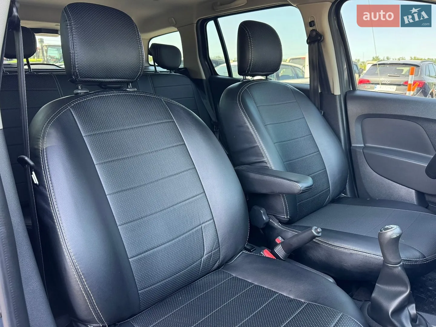 2019 Renault Logan - мініатюра 13