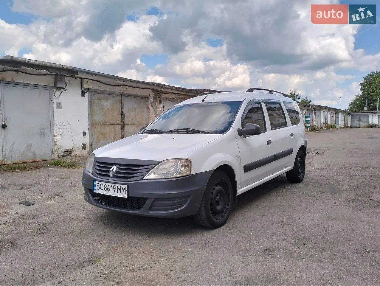 2010 Renault Logan - мініатюра 28