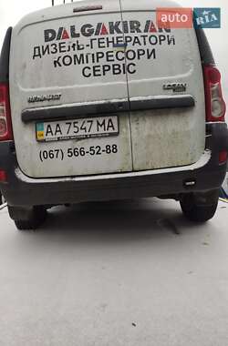 Грузовой фургон Renault Logan Van 2011 в 