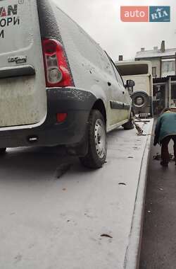 Грузовой фургон Renault Logan Van 2011 в 