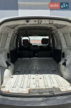 Грузовой фургон Renault Logan Van 2011 в 