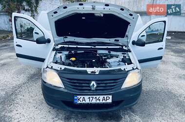 Грузовой фургон Renault Logan Van 2012 в 