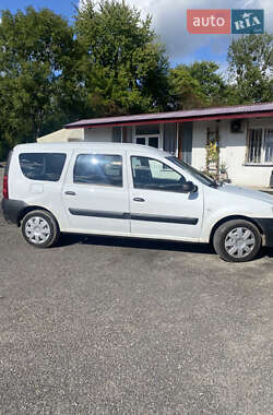 Грузопассажирский фургон Renault Logan Van 2010 в Львове