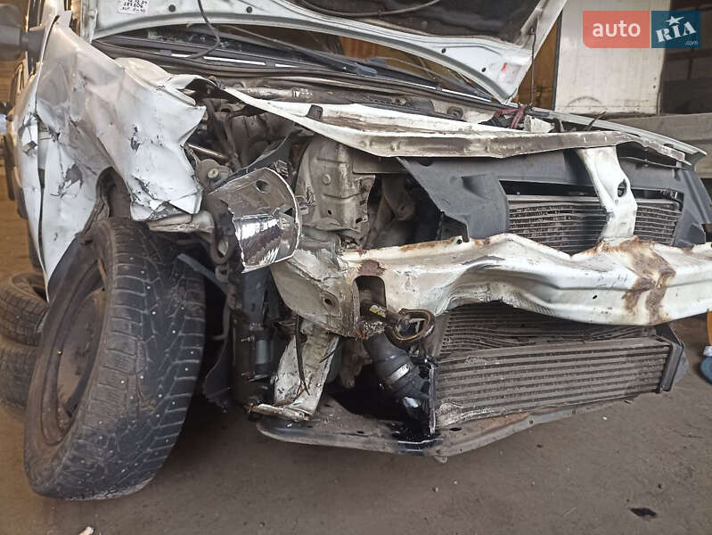 Грузовой фургон Renault Logan Van 2011 в Запорожье фото 9 Грузовой фургон Renault Logan Van 2011 в Запорожье