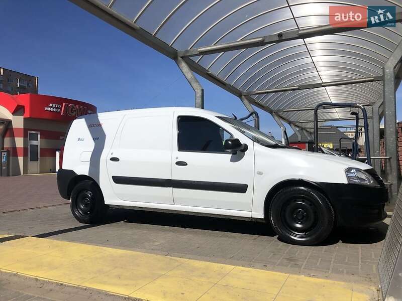 Грузовой фургон Renault Logan Van 2012 в Луцке фото 5 Грузовой фургон Renault Logan Van 2012 в Луцке