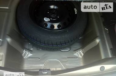 Седан Renault Logan 2013 в 