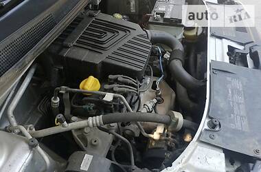 Седан Renault Logan 2014 в 