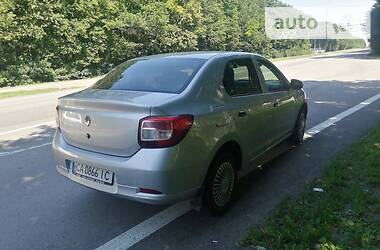 Седан Renault Logan 2014 в 