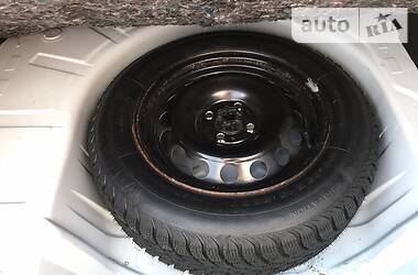Седан Renault Logan 2013 в 