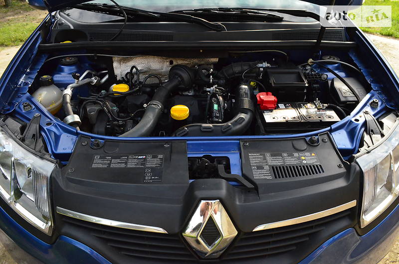 Седан Renault Logan 2013 в Вараше
