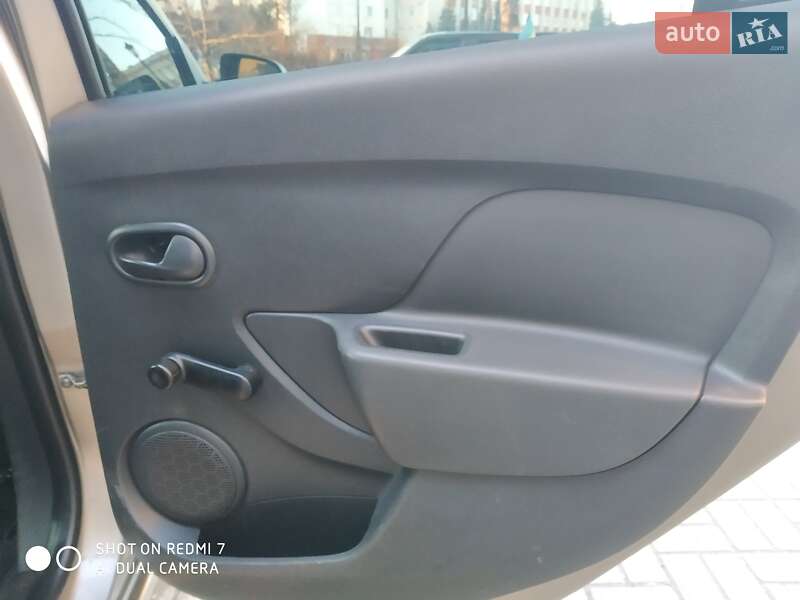 Универсал Renault Logan 2013 в Умани