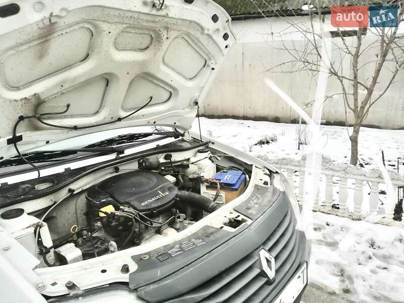 Седан Renault Logan 2011 в Золотоноші