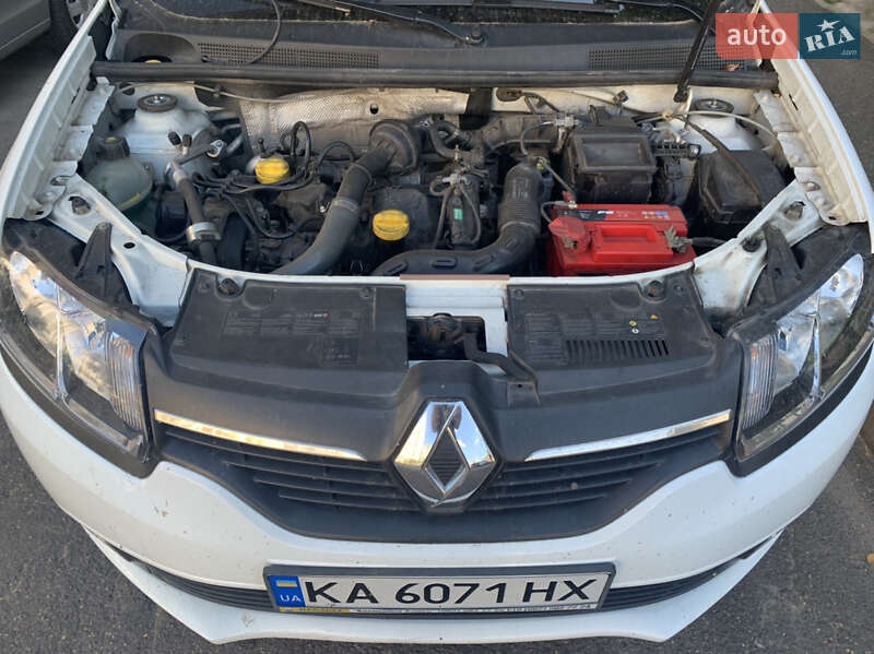 Седан Renault Logan 2013 в Киеве