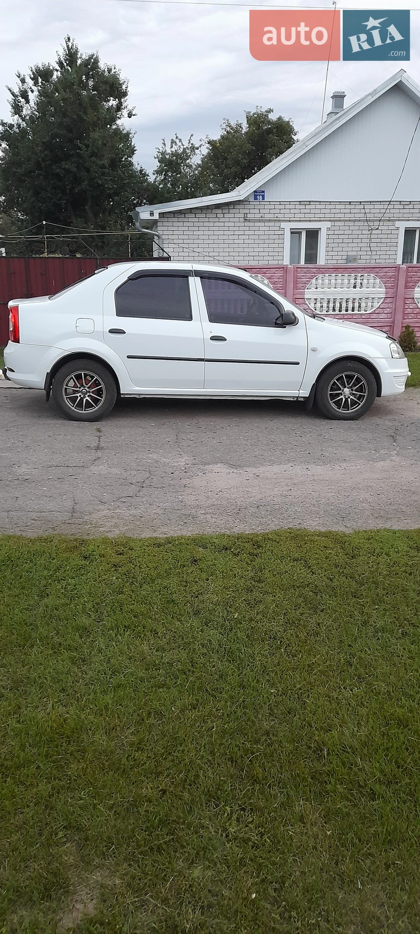2011 Renault Logan - мініатюра 6