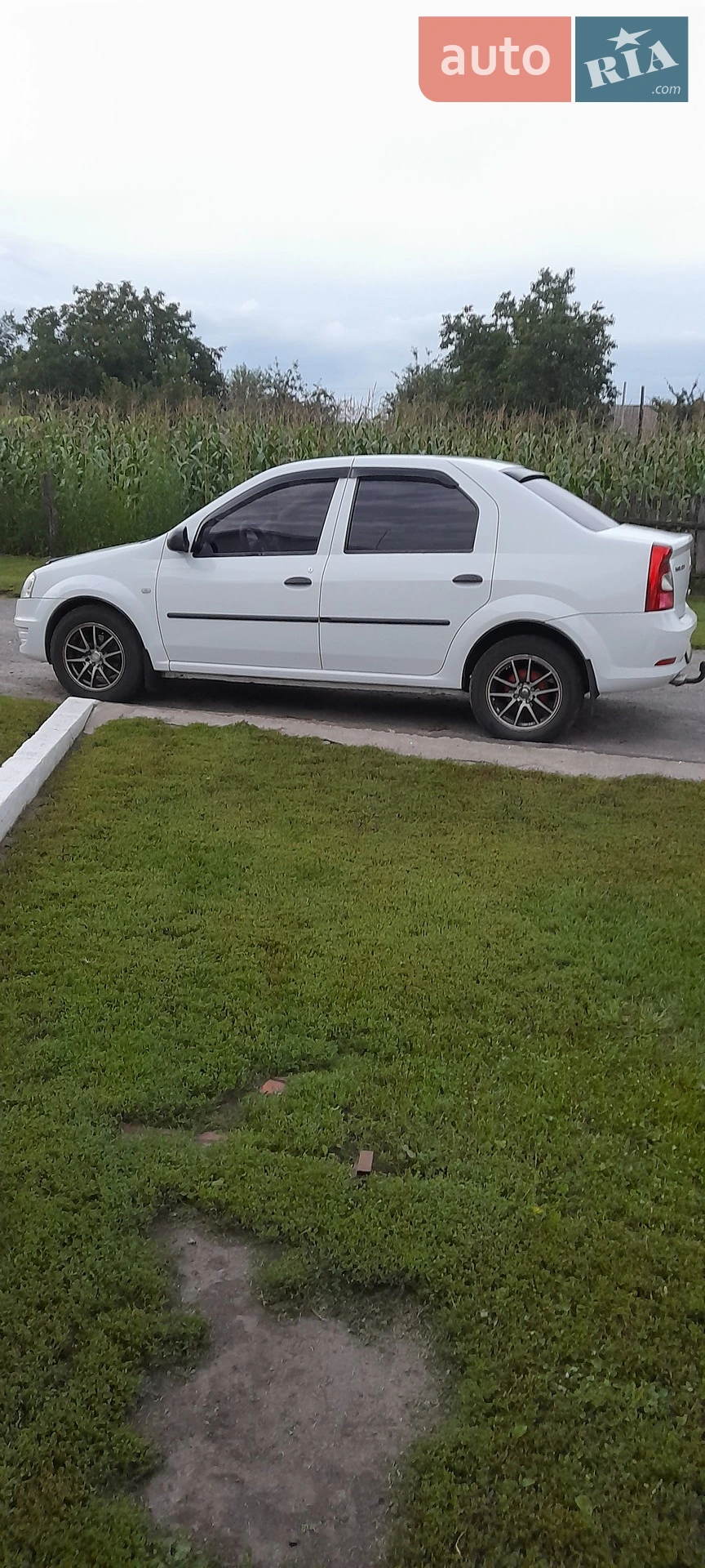 2011 Renault Logan - мініатюра 4