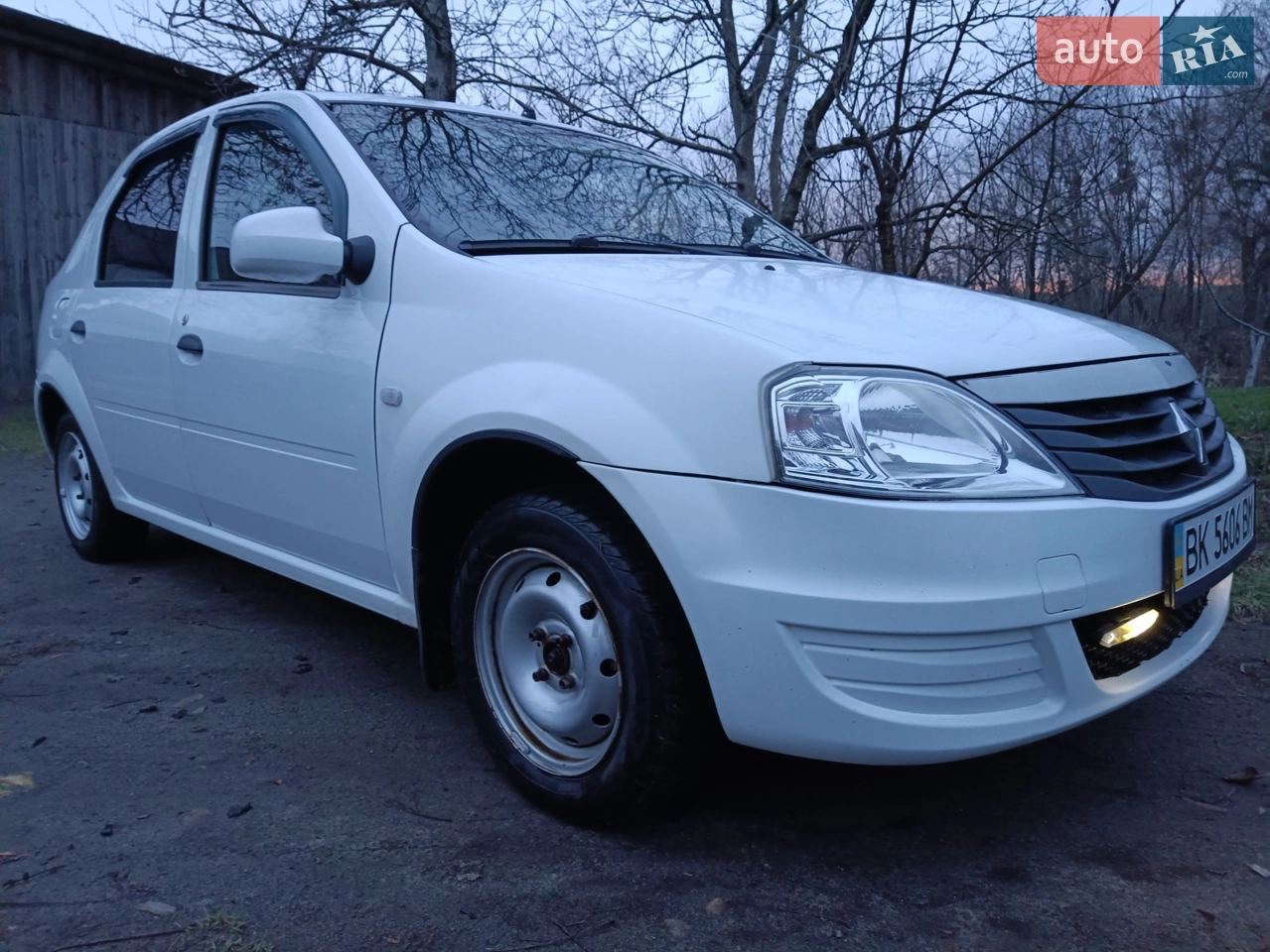 2010 Renault Logan - мініатюра 13