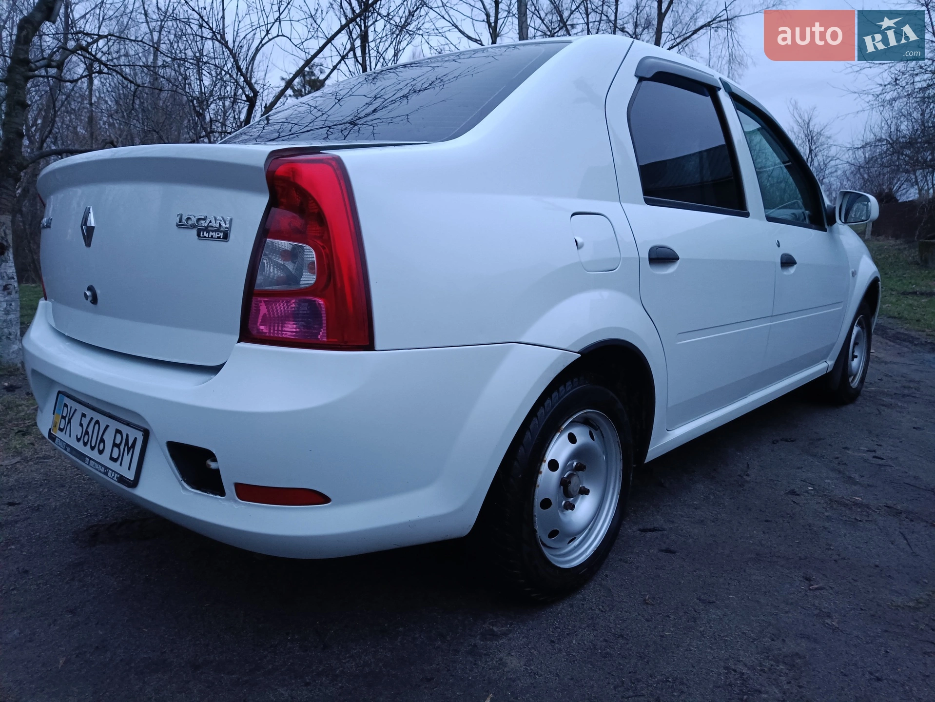 2011 Renault Logan - мініатюра 20