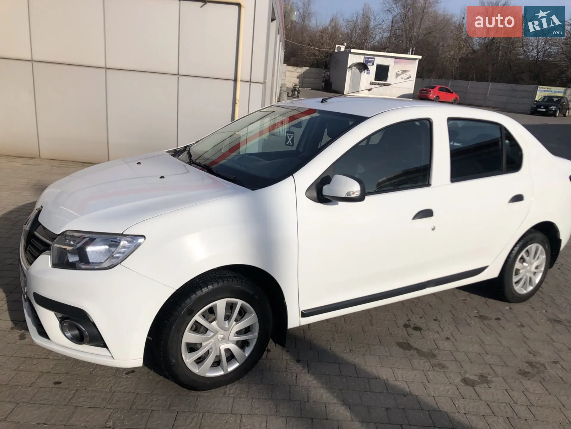 2018 Renault Logan - мініатюра 5