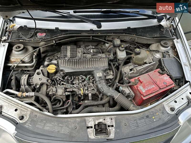 Седан Renault Logan 2011 в Киеве