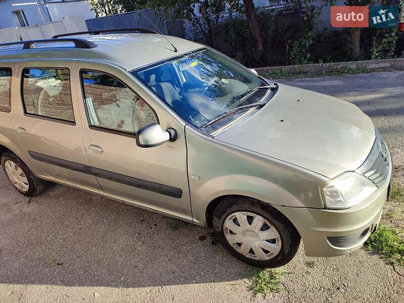 Універсал Renault Logan 2010 в Харкові