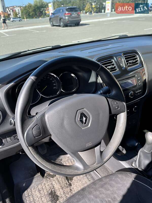 Седан Renault Logan 2013 в Броварах